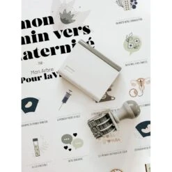 Affiche à Tamponner Mon Chemin Vers La Maternité -Lilliputiens Soldes affiche mon chemin vers la maternite les petites dates OC