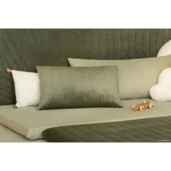 Coussin Akamba 45x30 Cm Velvet Olive Green -Lilliputiens Soldes akamba velvet cushion 45x30 nobodinoz OC