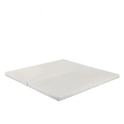 Matelas De Sol Bebop Blue Thin Stripes Natural -Lilliputiens Soldes bebop foldable mattress 100x100 nobodinoz 303576 OD