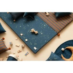 Matelas De Sol Majestic Bio Blue Brown Stripes -Lilliputiens Soldes matelas de sol eco majestic nobodinoz 320918 OD