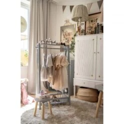 JaBaDaBaDo Portant à Vêtements En Bois Gris -Lilliputiens Soldes portant vetements bois gris jabadabado OD