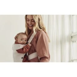 BabyBjörn Porte Bébé Mini Jersey 3D Beige Clair -Lilliputiens Soldes porte bebe mini jersey 3dbeige clair babybjorn OD