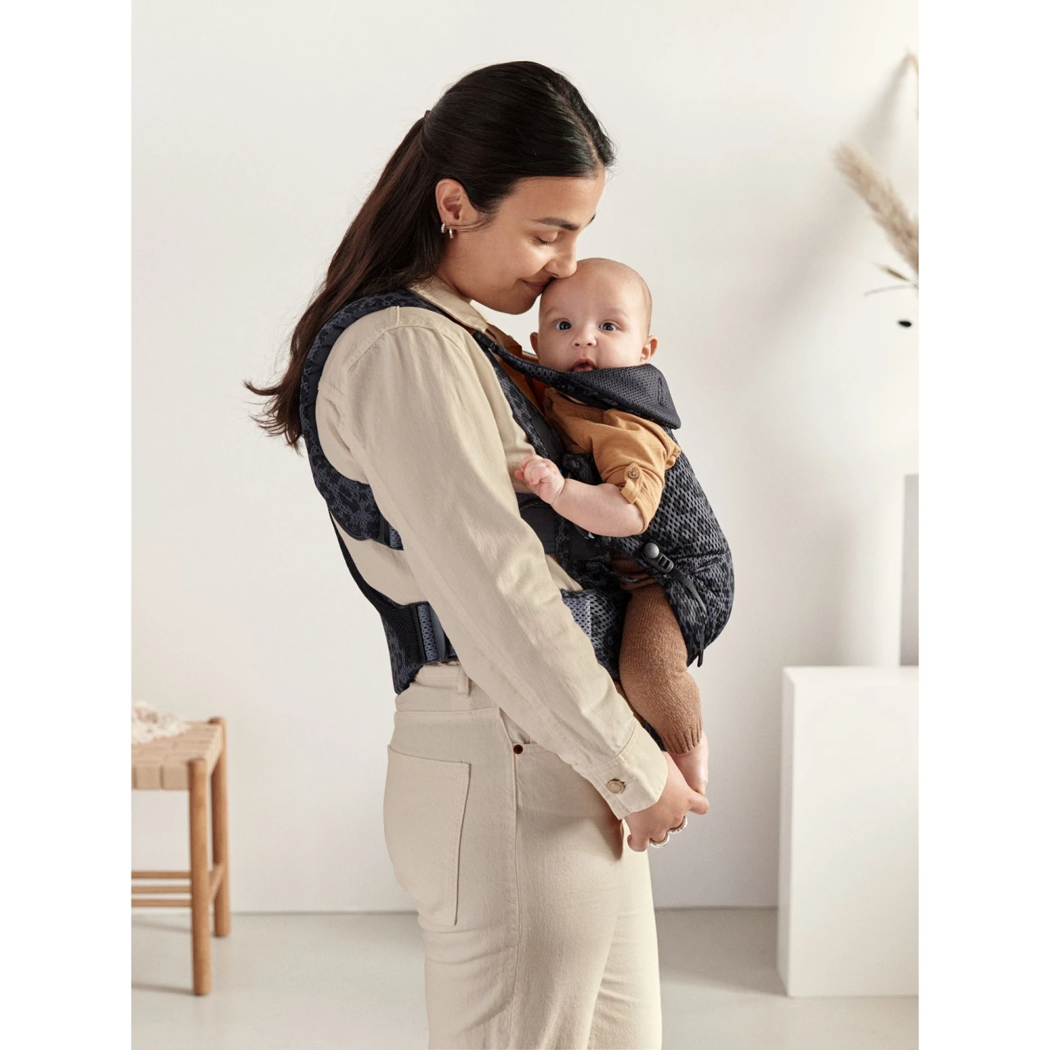 BabyBjörn Porte Bébé Move Mesh 3D Anthracite Léopard 3 BabyBjörn Porte Bébé Move Mesh 3D Anthracite Léopard – Image 3