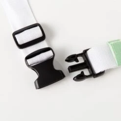 Rehausseur Nomade Travel Up Happy Lemon -Lilliputiens Soldes rehausseur nomade travel up happy lemon baby to love OF